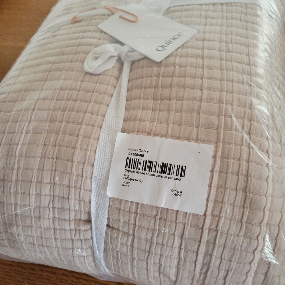 Quince Organic Ribbed Cotton Coverlet Set - 3 pieces - Full/Queen - Sand - Picture 11 of 13